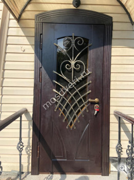 Входная дверь в коттедж с кованым узором - купить от производителя Мосдвери Входная дверь в коттедж с кованым узором